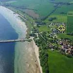 Moderne In In Strandnaehe Apartamento Klutz