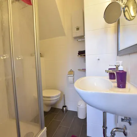 Lavish In Kl Tz With Nearby Apartment