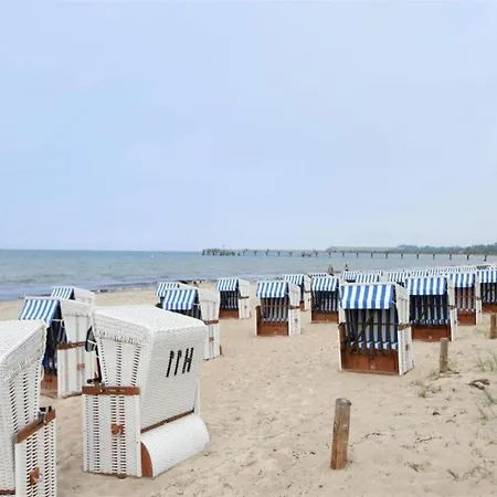 Moderne In In Strandnaehe Apartamento Klutz