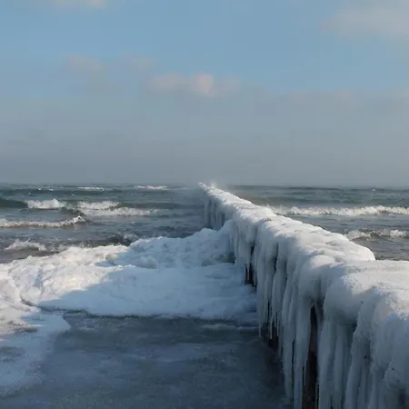 Moderne In In Strandnaehe * Klutz