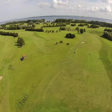 Moderne In In Strandnaehe Klutz