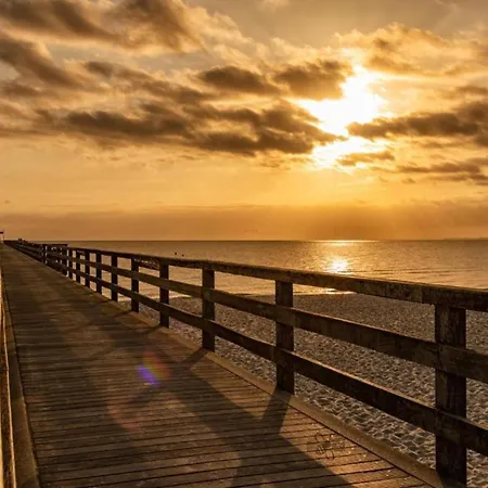 Moderne In In Strandnaehe